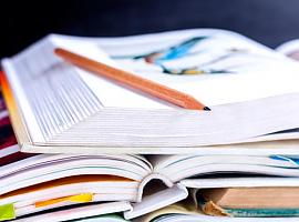 Educación garantiza ayudas para libros a todos los alumnos que las han solicitado y cumplen los requisitos: 23.363 beneficiarios y más de 2,5 millones en becas