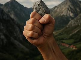 Asturias se vacía por dentro: historias de una tierra que resiste mientras se apagan chimeneas y colegios