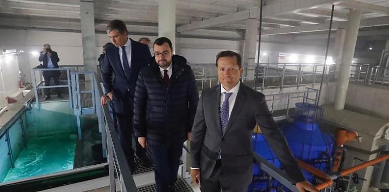 Barbón inaugura la planta de SeaEight en El Musel y subraya que la agroindustria ya es “parte del mejor presente de Asturias”