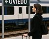 Asturias frena la fuga laboral: menos salidas por trabajo y más llegadas, aunque el saldo sigue en rojo