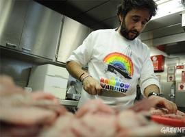 Sukiyaki y huevo poché a bordo del Rainbow Warrior