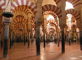 Descubre la magia de Córdoba: Catedral-Mezquita y Barrio Judío con entradas incluidas
