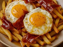 Recetas de una abuela asturiana: Huevos estrellaos con patates trufaes y jamón cruxiente al culín de sidra