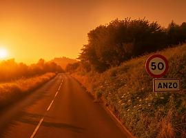 Tragedia en la N-634: un coche volcado y un hombre fallecido de madrugada en Anzo (Grado)