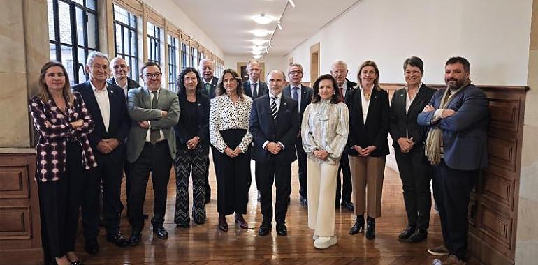 La Universidad de Oviedo blinda su estrategia de futuro con la incorporación de directivos de la OMS, TotalEnergies y ArcelorMittal