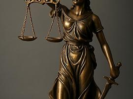 Un vídeo grabado a escondidas da la vuelta al “caso del Carmen”: absueltos los cuatro portugueses acusados de violación grupal en Gijón