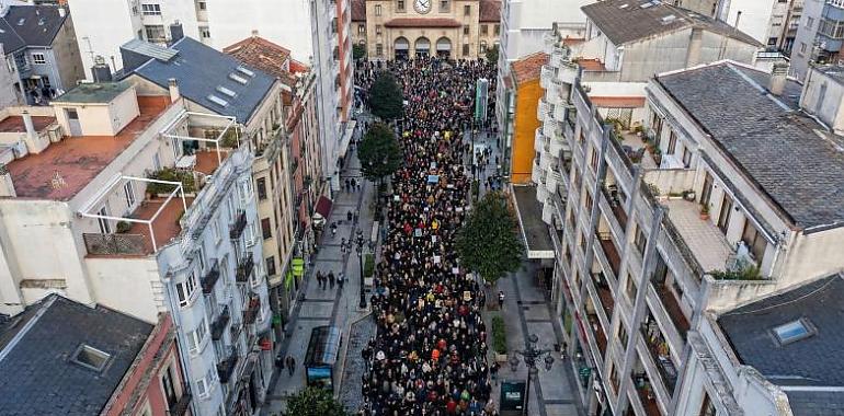 Los autónomos asturianos colapsan Oviedo para gritar “¡Basta ya!” y exigir dignidad laboral