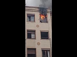 Giro en el dramático incendio de La Tenderina: una plantación de marihuana en un piso colindante abre nuevas líneas de investigación