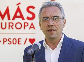 Otra pieza del PSOE se desploma: dimite Javier Izquierdo en medio de la crisis de acoso