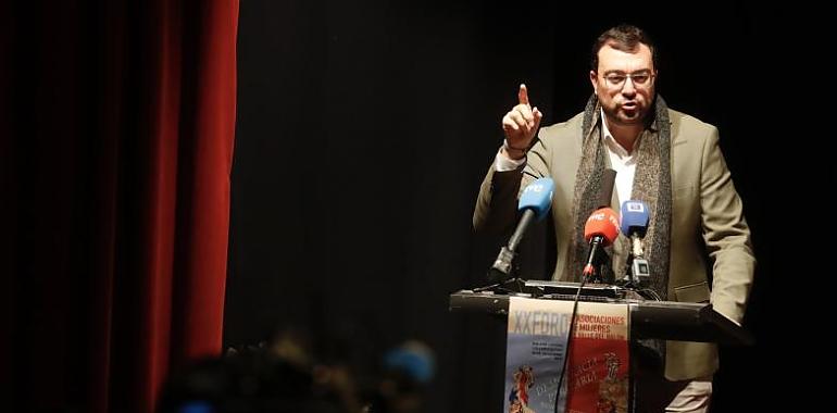 Barbón exige “contundencia y tolerancia cero con los babosos, corruptos y puteros” y alerta de un me too español