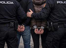 Golpe policial a la delincuencia en Langreo: desarticulado el grupo que sembró el miedo en Sama