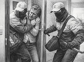 Disfrazados de carteros, con urgencia y violencia: así fue el asalto que sacudió un piso de Gijón y terminó con una detención tras una persecución