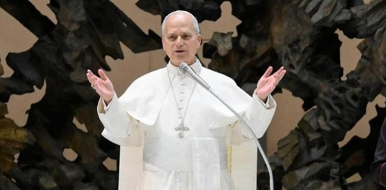 Barbón hace historia en el Vaticano: primer presidente del Principado recibido en audiencia por el Papa León XIV