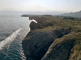 Asturias contenida por “Juancho”: una búsqueda a contrarreloj en la costa de Coaña sin rastro del pescador desaparecido
