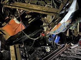 Tragedia en Rodalies: muere un maquinista en prácticas al descarrilar un tren en Gelida tras caer un muro sobre la vía