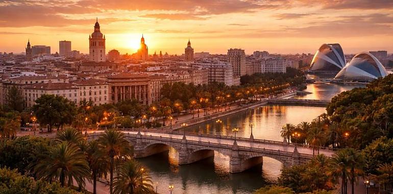 Tren + Hotel a Valencia: 3 noches en un 4 estrellas con spa desde 410€ para dos personas