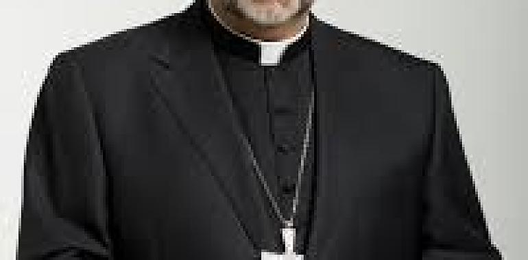 Rebelión en la Iglesia asturiana contra el arzobispo: “Deje de avergonzarnos”