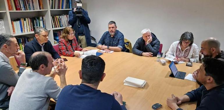 El Principado se planta ante el ERE de Ence: Vigilancia extrema y exigencia de diálogo para salvar el empleo en Navia