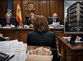 Cuatro años robando a sus propios vecinos: tres años de cárcel para una administradora de fincas de Gijón que se quedó con más de 150.000 euros