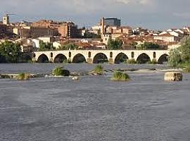 Escapada con historia: tren + hotel de Madrid a Zamora para perderse (y reencontrarse) en una de las ciudades más bellas de Castilla