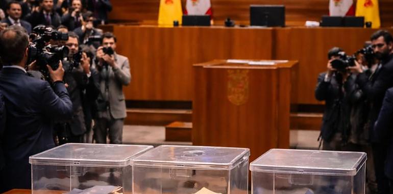 Castilla y León vota estabilidad, pero deja el poder en el aire
