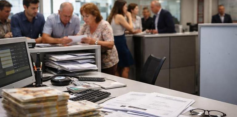 Catorce años de engaño en la banca asturiana: condenado el director que movió tres millones en la sombra