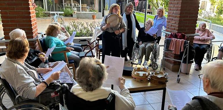 Asturias cuida a los suyos en la distancia: hasta 6.000 euros para mayores emigrantes en residencias de América Latina