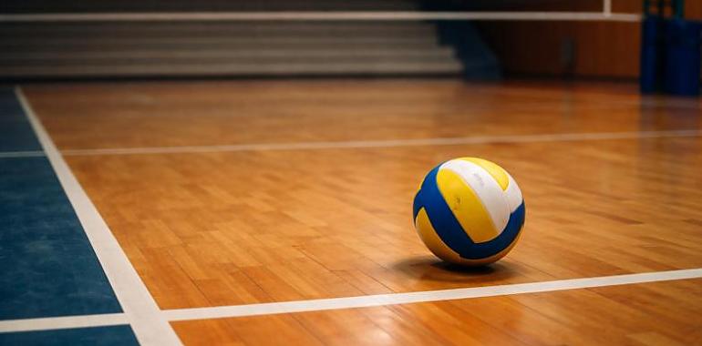 Un entrenador denunciado por acoso a una menor y una indemnización que indigna: el caso que sacude el deporte base en Avilés