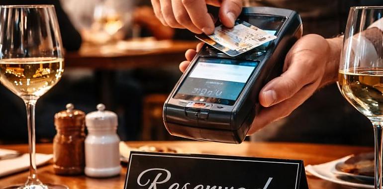 Asturias se planta contra el cliente fantasma: la hostelería endurece las reservas y empieza a cobrar por adelantado
