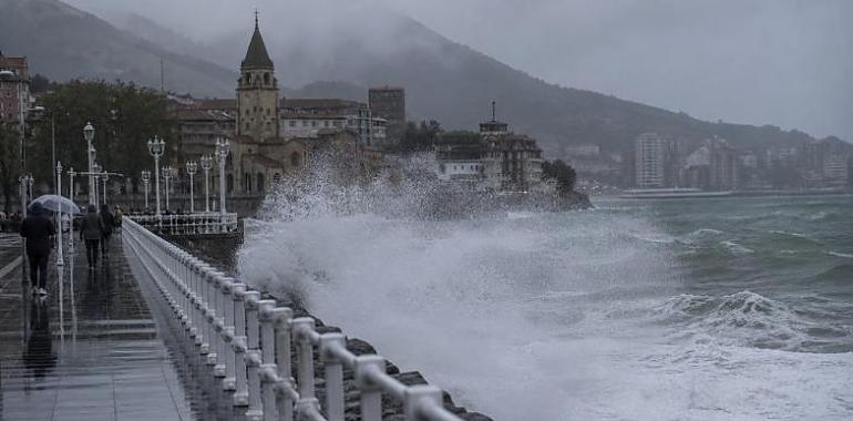 Asturias se prepara para una semana inestable: lluvias frecuentes, tormentas y nieve en la Cordillera Cantábrica