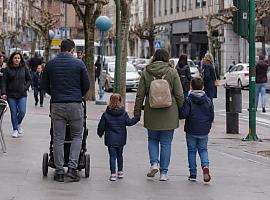 Asturias desafía su invierno demográfico: las familias numerosas crecen un 65% en menos de una década