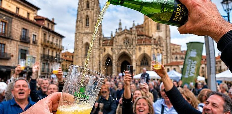 Asturias brinda por la sidra: la bebida que une, define y cuenta la historia de todo un pueblo