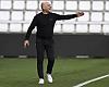 El Real Oviedo elige a Julián Calero para levantarse: un entrenador de barro, ascenso y carácter para reconstruir el sueño azul