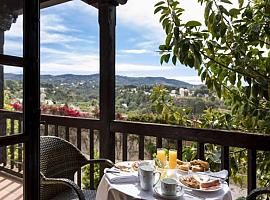 Dormir en un castillo sobre el Ebro desde 62 euros: una escapada al Parador de Tortosa para reconciliarse con Cataluña