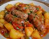 Recetas de una abuela asturiana: Salchichas fresques de carnicería guisadines con sidrina, patatines y pimientos (pa mojar pan sin vergüenza)