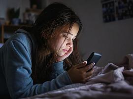 La gran batalla por sacar a los menores de las redes sociales: Europa, Reino Unido y Australia empiezan a poner puertas al algoritmo