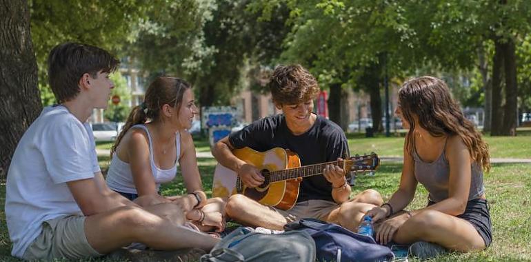 Avilés lanza un verano gratuito para que los jóvenes salgan, jueguen, creen y descubran la naturaleza