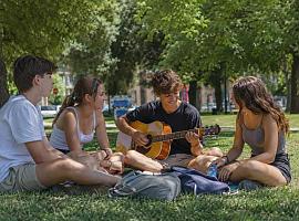 Avilés lanza un verano gratuito para que los jóvenes salgan, jueguen, creen y descubran la naturaleza