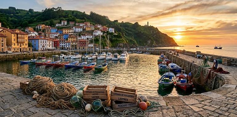 Asturias pone orden en sus puertos: una ley histórica para salvar el alma marinera y abrirlos al futuro