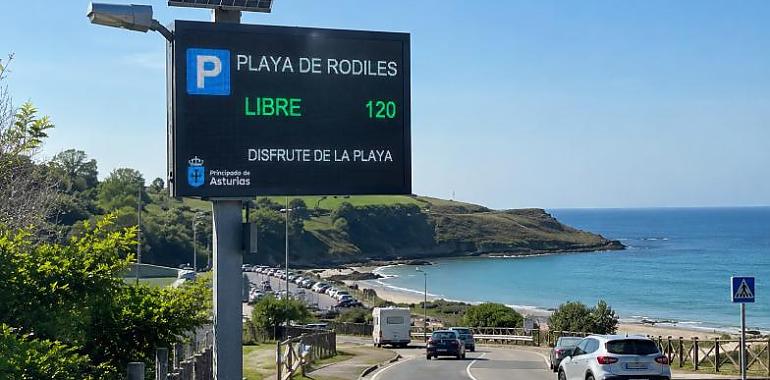Asturias instalará paneles inteligentes en 26 playas y siete puertos para ordenar la llegada de visitantes al litoral
