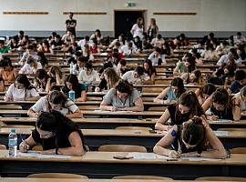 Suspenso masivo y bronca en las oposiciones docentes de Asturias: cientos de aspirantes denuncian una “revisión imposible”