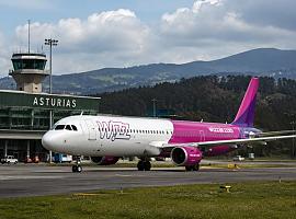 Wizz Air irrumpe en Asturias: Londres Luton, Madrid y Valencia elevan al aeropuerto a otra liga