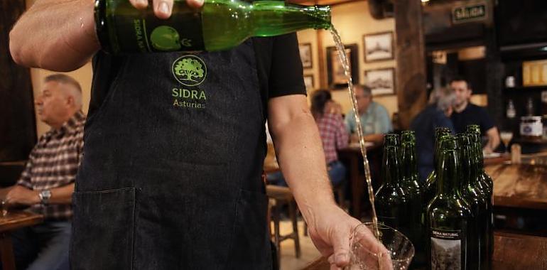 Del chigre al escenario: Asturias estrena un circuito cultural con 56 actividades para contar la sidra más allá del culín