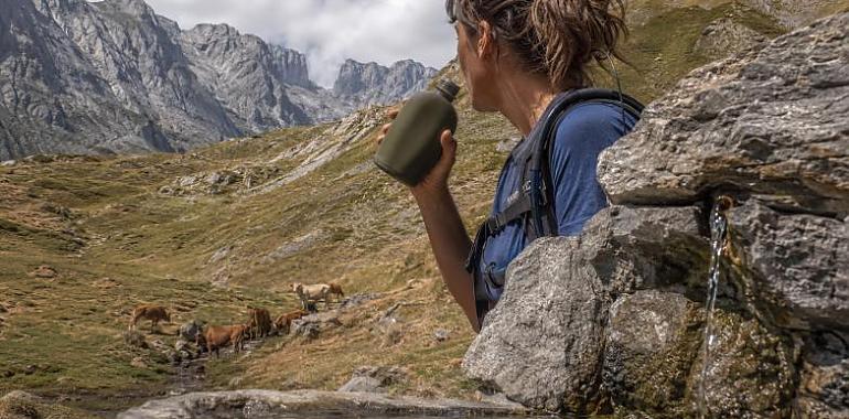 Picos de Europa pide no beber de sus fuentes ante la sequía y el riesgo de contaminación