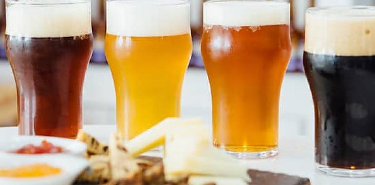 Seis cervezas, quesos y chocolate: la cata de Madrid que convierte cada sorbo en una sorpresa