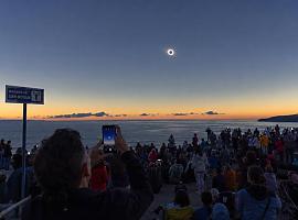 Asturias prepara el eclipse con un dispositivo propio de una emergencia de masas: 700 efectivos, 78 puntos y autobuses hasta la madrugada