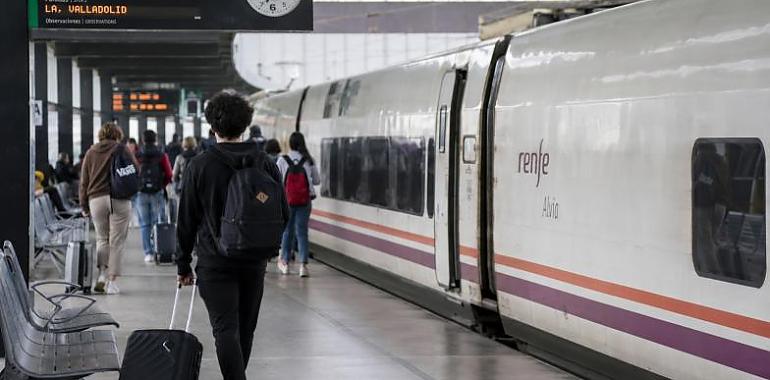 Asturias afronta un doble caos ferroviario: huelga este viernes y transbordos por carretera el 8 y 9 de agosto