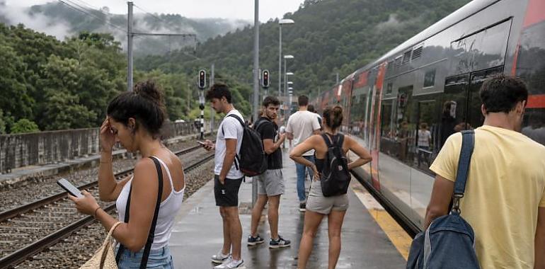 Un verano perdido en el andén: Cercanías acumula 1.097 incidencias y la línea Gijón-Avilés-Cudillero concentra la mitad