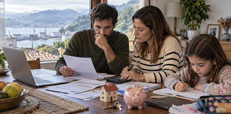 ¿Ganas más de 35.000 euros? La reforma fiscal asturiana quiere abrir las deducciones a 45.000 contribuyentes más