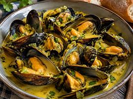Recetas de una abuela asturiana: Mejillones con coco y cúrcuma (que esto en Candás nun lo vi yo nunca)